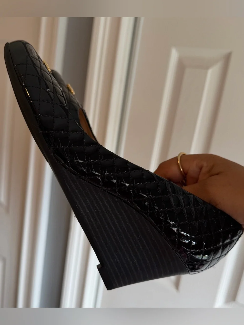 Tory Burch Quilted Pattern Patent Leather Pumps Heels Shoes Women’s Size: 7.5M